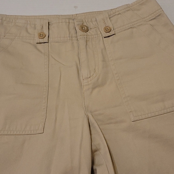 RALPH Lauren size 2 Beige Bermuda Shorts - Picture 3 of 5